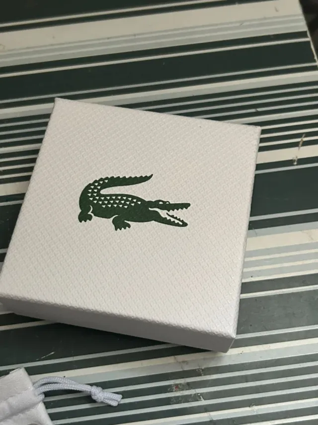 Llavero metálico Lacoste