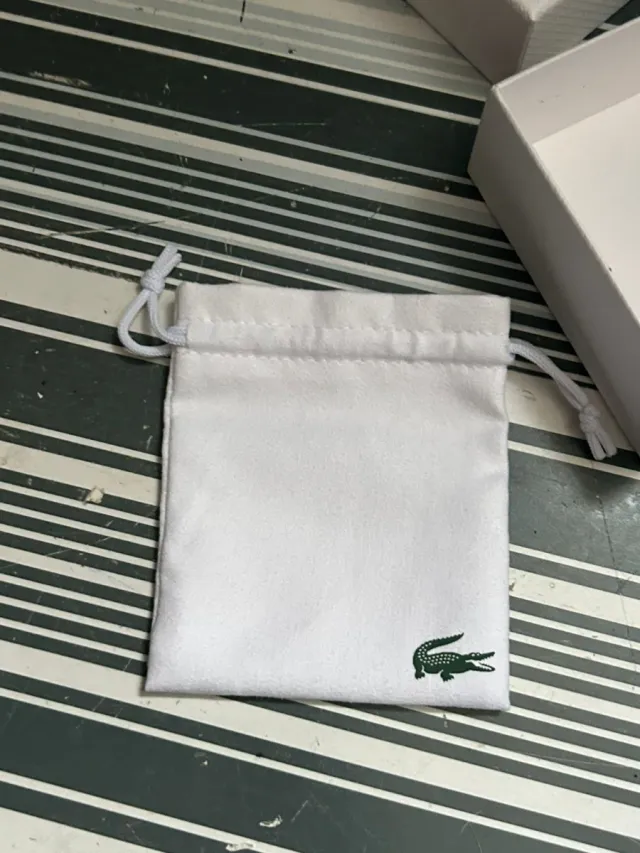 Llavero metálico Lacoste