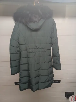 Cazadora acolchada mujer con capucha