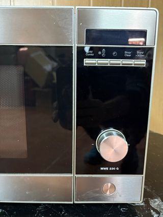 Microonde Teka in Acciaio Inox 800W 23L