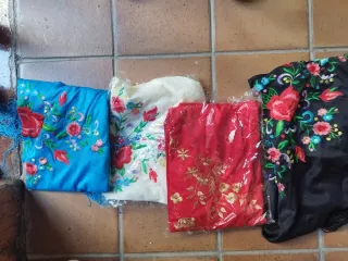 Mantones de Manila bordados