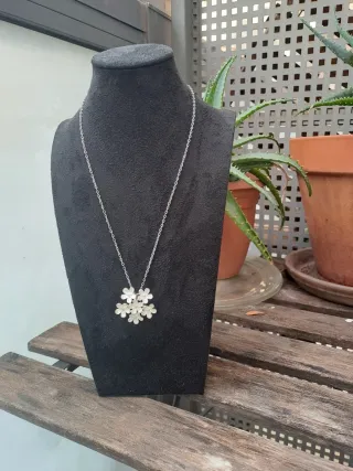 Colgante Regalo Navidad  Flores Plateadas