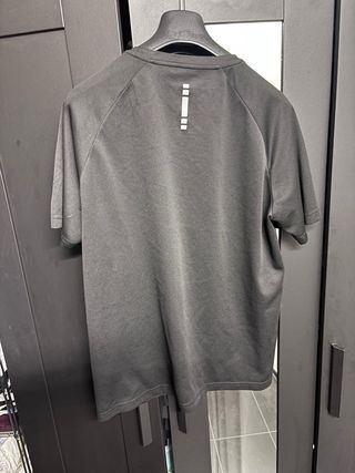 Maglietta sportiva nera taglia L