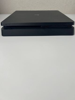 Console Playstation 4 Slim 1TB Nera