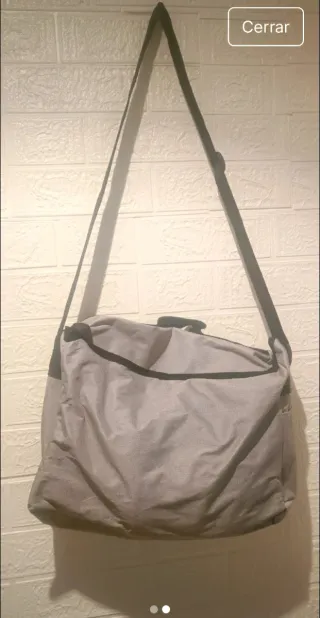 Mochila bandolera gris