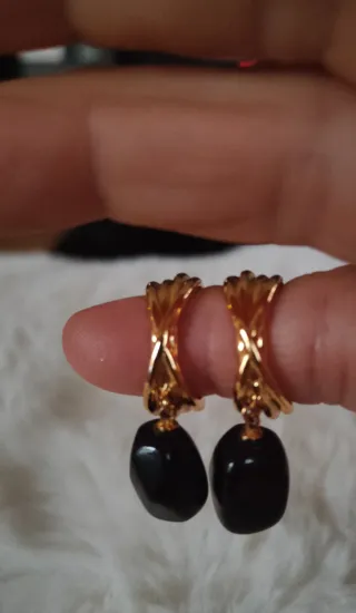 Pendientes Bimba y Lola negros y dorados