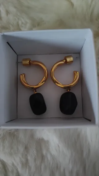 Pendientes Bimba y Lola negros y dorados