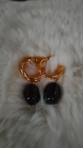Pendientes Bimba y Lola negros y dorados