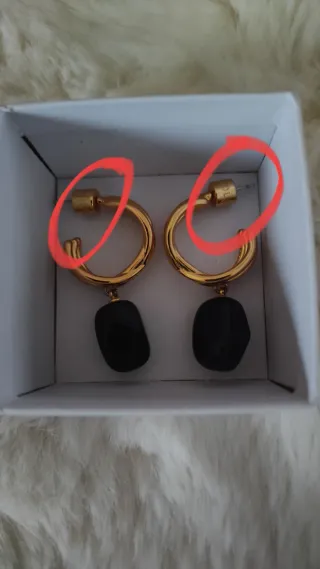 Pendientes Bimba y Lola negros y dorados