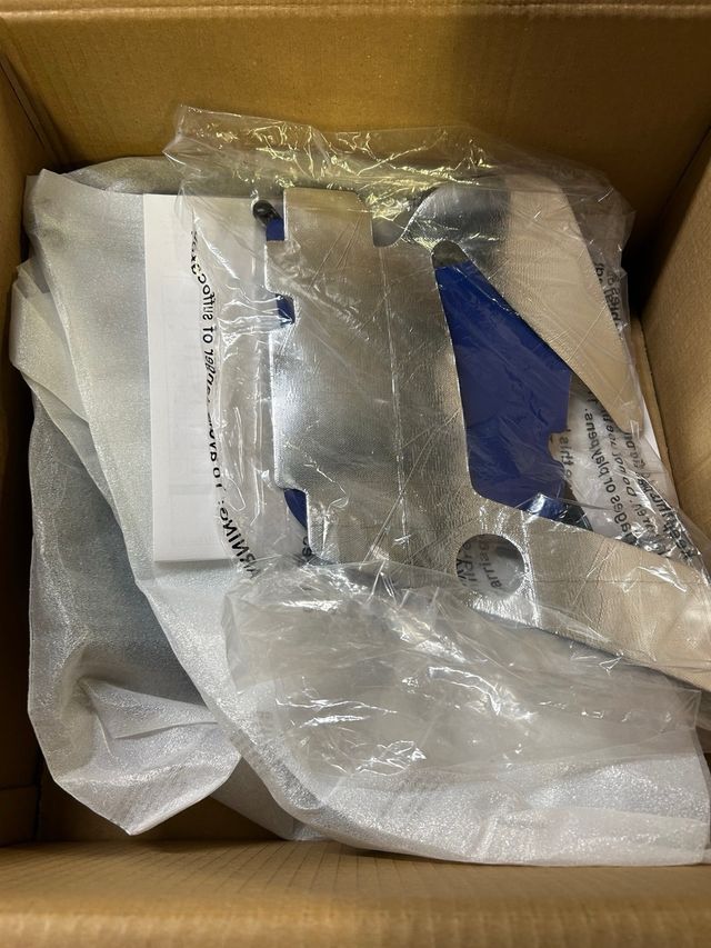 Ducati V4S set carenado inferior escape