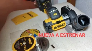 Mini amoladora Dewalt DCS438N-XJ