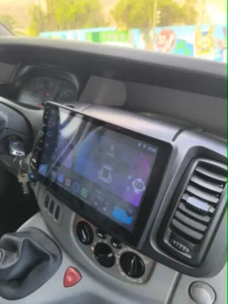 Radio Android Carplay Trafic Vivaro Nueva