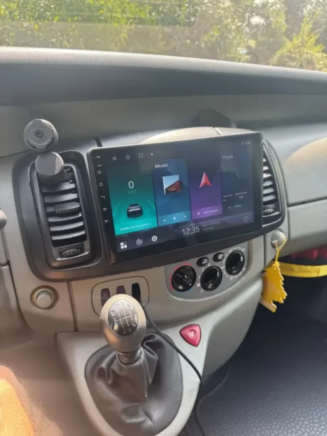 Radio Android Carplay Trafic Vivaro Nueva