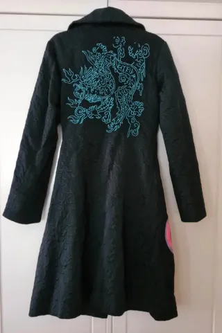 Abrigo Desigual Negro Multicolor