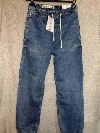 Pantalones vaqueros Bershka azul talla XS