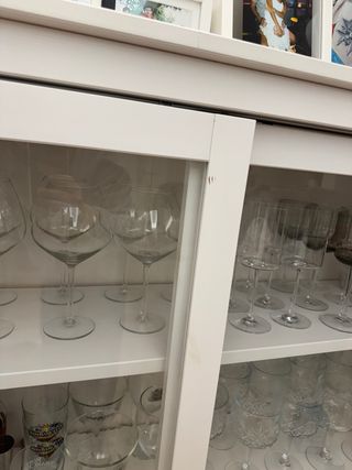 Vitrina blanca puertas cristal Ikea