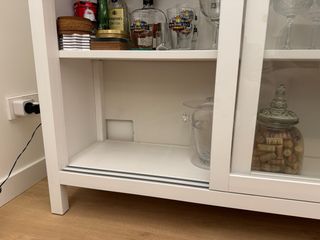 Vitrina blanca puertas cristal Ikea