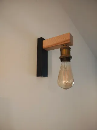 Applique da parete in legno e metallo