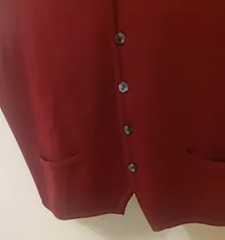 Chaleco de punto con botones