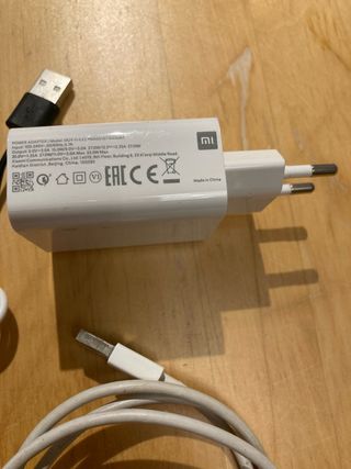 Cargadores USB y adaptadores de corriente