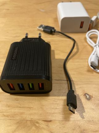 Cargadores USB y adaptadores de corriente
