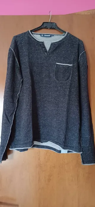 Maglia uomo grigia con taschino