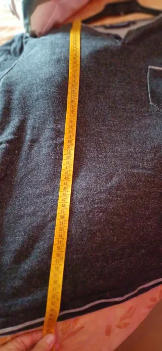 Maglia uomo grigia con taschino