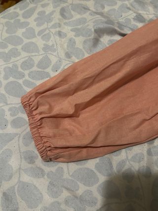 Blusa rosa bebé con encaje