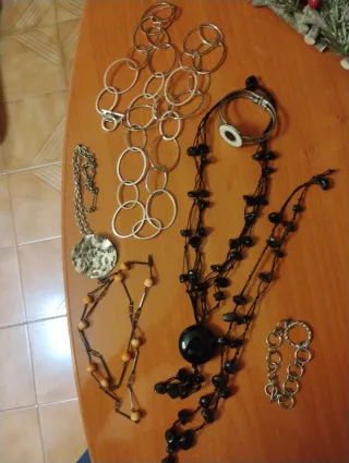 Lote Collares y Pulseras