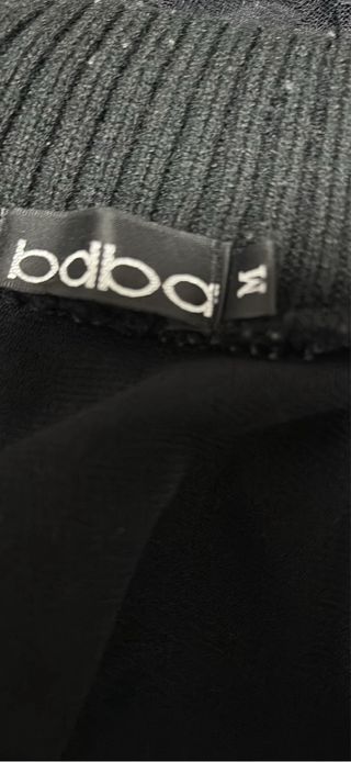 Rebeca fiesta calada negra