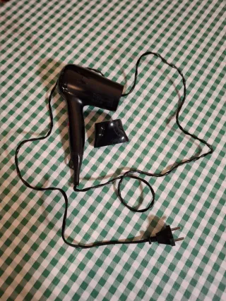 Asciugacapelli nero 1600 watt