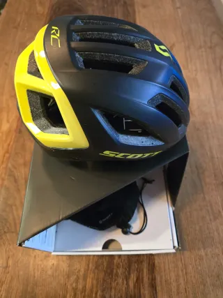 Casco Scott Centric Plus MIPS Talla M