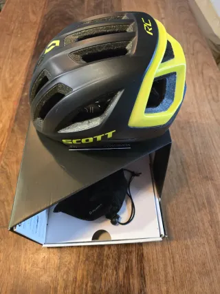 Casco Scott Centric Plus MIPS Talla M