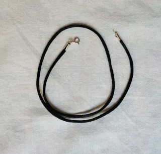 COLGANTE MEDALLA VIRGEN MARÍA EN NÁCAR