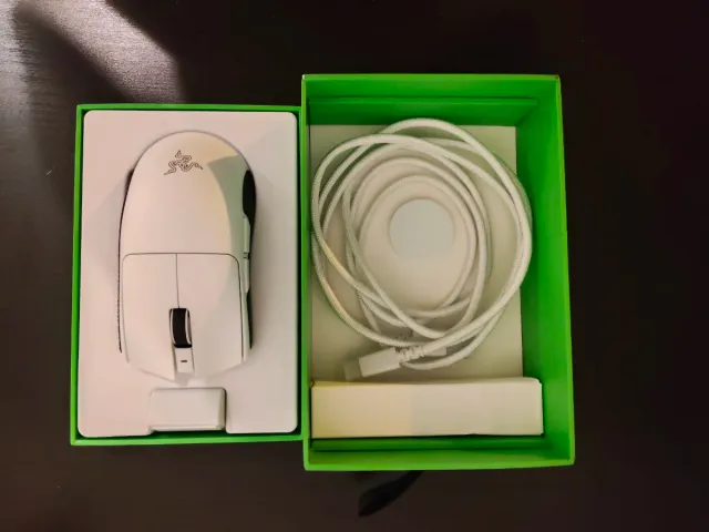 Razer Viper V3 Pro White