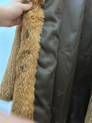 Abrigo de pelo marrón