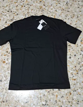 Camiseta Emporio Armani Negra Talla S y 2XL