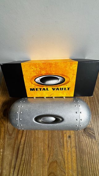 Oakley Large Metal Vault Estuche Gafas