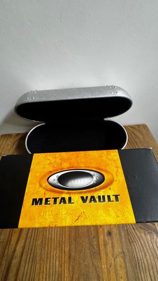 Oakley Large Metal Vault Estuche Gafas