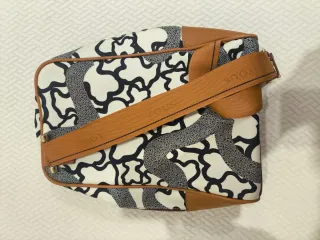 Bolso bandolera Tous estampado