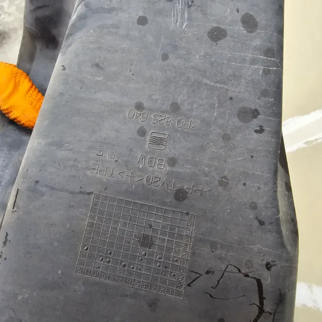 Canalizador intercooler Seat Exeo 3R0825640