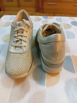 Zapatos mujer beige/dorado