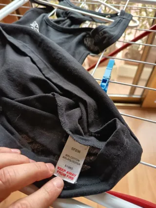 Camiseta Gornation Tirantes Negra