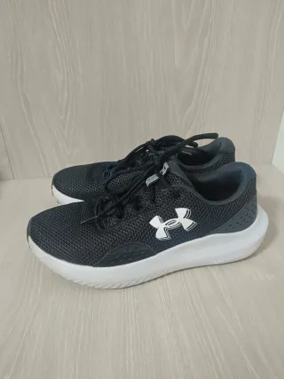 Zapatillas Under Armour Charged Surge 4