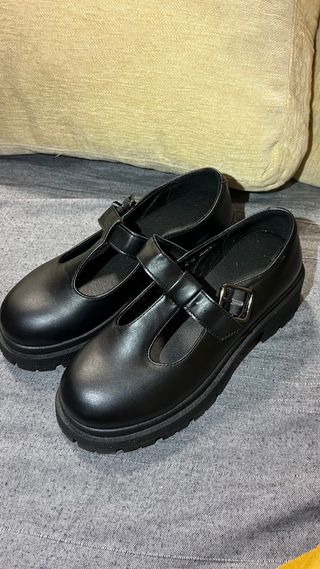 zapatos negros con tacon