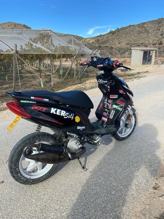 Yamaha Jog RR - Cambio por marchas