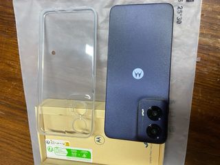 Motorola Moto G35 5G 128GB Nuovo di zecca.