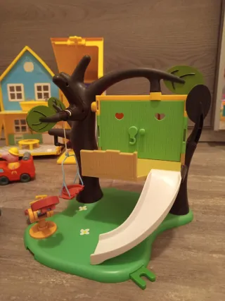 Set di giochi PeppaPig, casa, roulotte, casa sull'albero, scuola, trenino