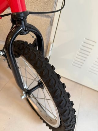 Bicicleta infantil B'twin 16 roja