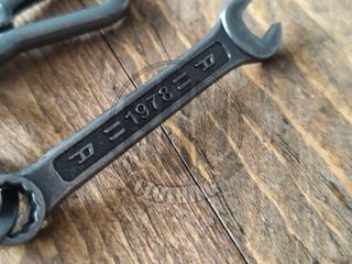 Portachiavi a forma di chiave inglese Diesel